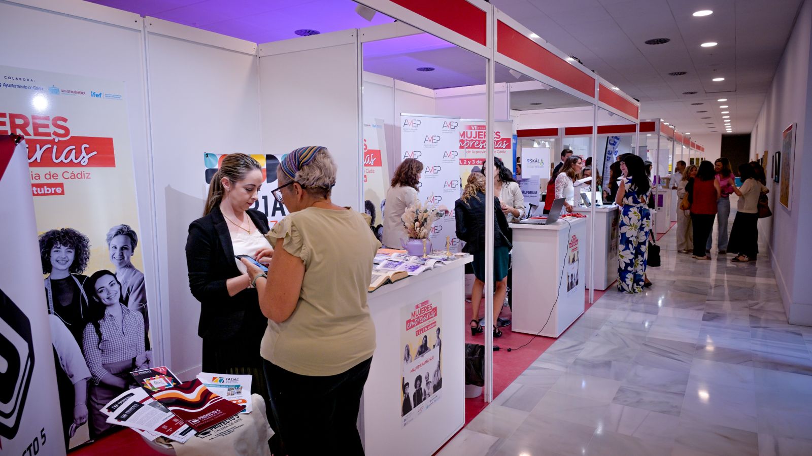 Un feria para mostrar el talento de emprendedoras y empresarias